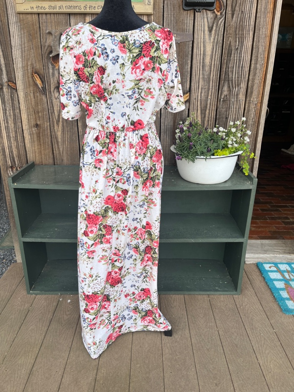Rose garden short sleeve maxi dress no labels fits size Small 2001 - Picture 3 of 4